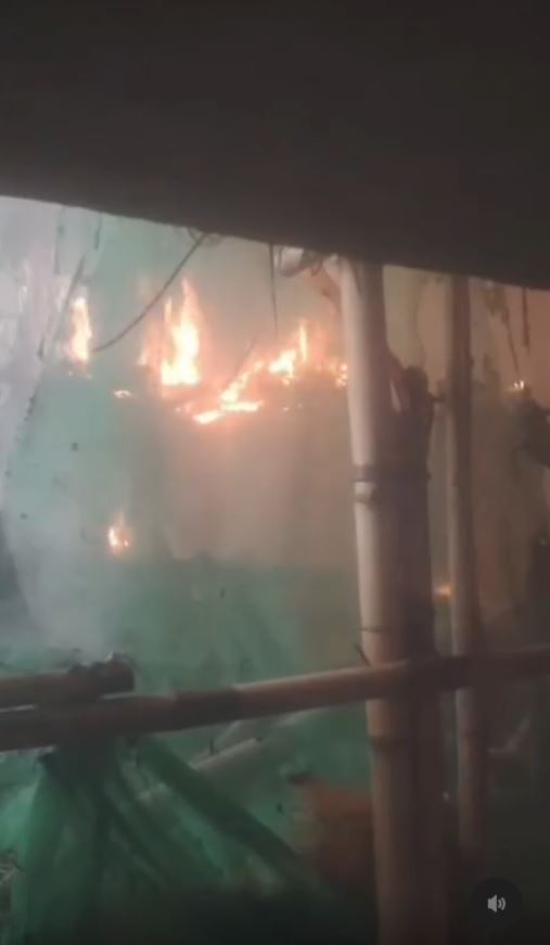 疑似是住戶從內向外拍攝的第一視角。（圖／翻攝自Threads@chris31416）