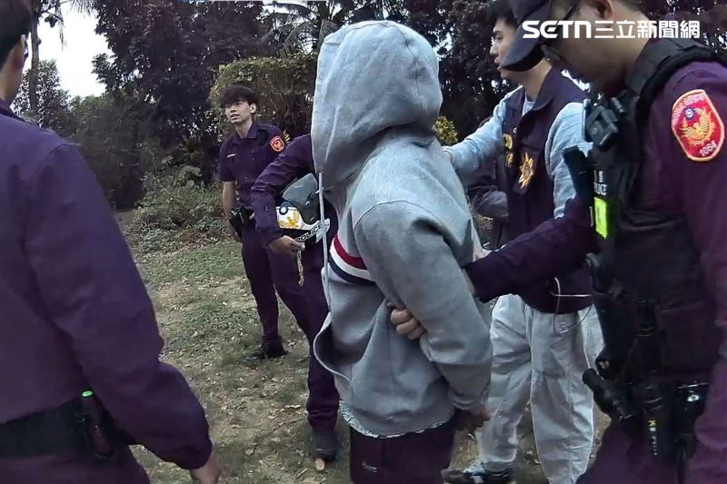 警方過濾監視器終於鎖定男嫌位置，將人逮捕。（圖／翻攝畫面）
