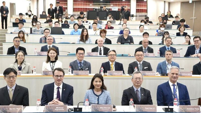 轟在野替中國打抱不平！林楚茵：就是內鬼