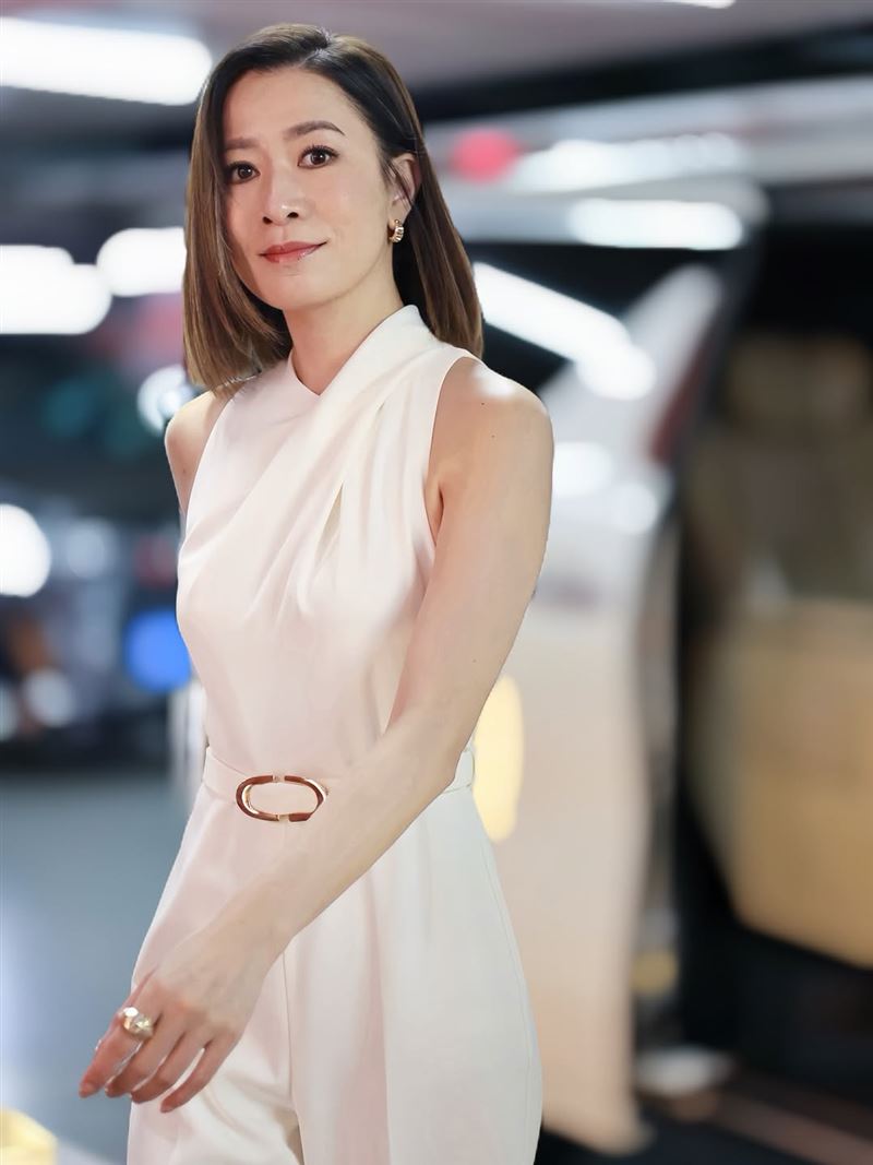 女星余詩曼聖誕點燈活動宣布延期。（圖／翻攝自IG @charmaine_sheh）