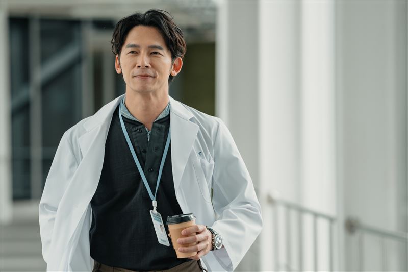 温昇豪飾演的角色「江浩宇」被說是李進良。（圖／六魚文創提供）