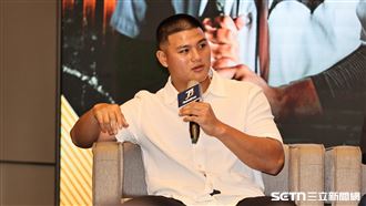 李灝宇加練三壘不敢跨邊線　教練幫助克服