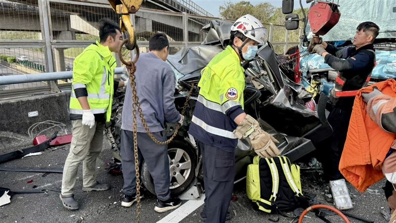 國3新竹段7車車禍「1人受困」…6傷者送醫