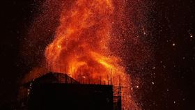 香港宏福苑大火。（圖／翻攝自X平台 @WalkerSmit83251）