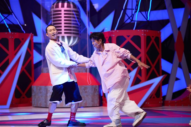 浩子、阿翔攝影棚互打巴掌？！激烈衝突驚呆Sandy。（圖／公視台語台提供）