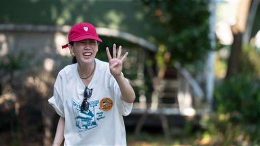 女星下樓梯重摔骨裂　「慘坐輪椅」病況曝