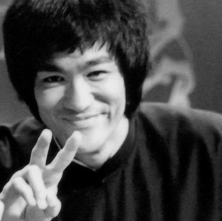 11月27日是李小龍生日！他雖然已經過世52年了，但仍然是全世界年輕人的勇氣象徵，不可不知道李小龍的20個真相曝光（圖／翻攝自豆瓣電影、翻攝自IG @therealshannonlee、國家影視聽中心提供）