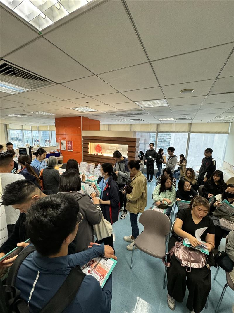 不少民眾前往紅十字會荃灣大河道捐血。（圖／翻攝自Threads@benjichiang）