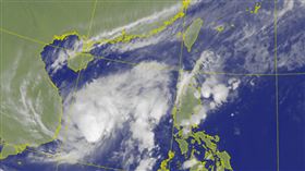 粉專預估下週二起南下的冷空氣強度將更強，有機會達首波大陸冷氣團強度，「將會是入冬以來最有感的一次降溫，冬天的腳步近了」。（圖／翻攝自氣象署）