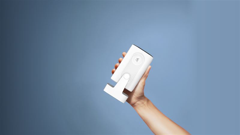 OVO發表新一代沃朋真1080P投影機「玲瓏輕劇院」LA5