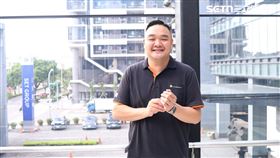 林道遠曾因為疫情零收入，轉行當外送員，如今成功轉戰房仲業變千萬經紀人。（圖／記者鄭孟晃攝影）