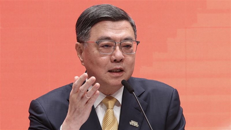 卓揆：若立委雙重國籍　我會質疑效忠對象