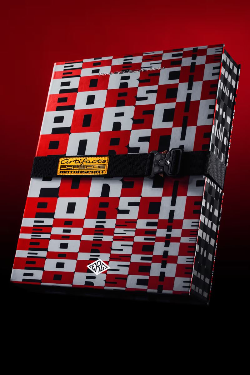 保時捷《Artifacts: Porsche Motorsport》紀念冊。（圖／翻攝Type 7網站）