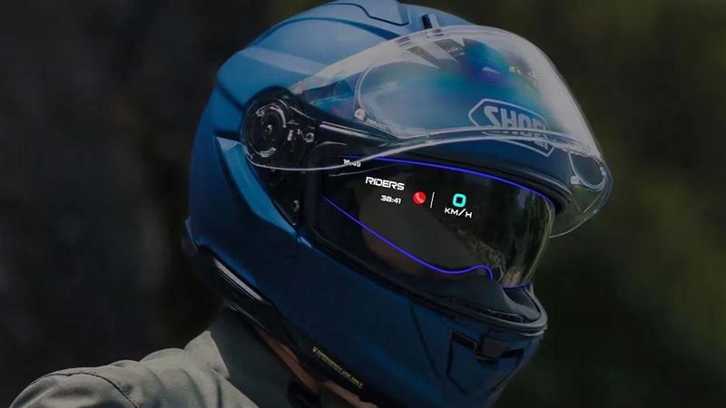 戴上就升級！AR安全帽變超強中控台