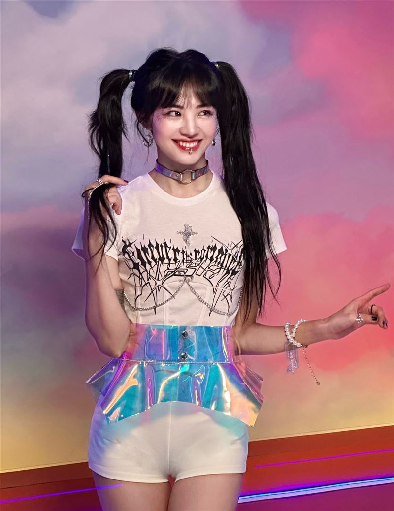 甫宣布將再次舉辦日本場個人演唱會、跨國跨語系魅力爆棚的全方位唱跳歌手&mdash;&mdash;「安娜・李」。（圖/A-One音樂提供）