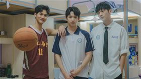 節目談宿舍虐貓案，夏浦洋(左起)、沈駿、林輝瑝誰是兇手？(圖／小公視提供）