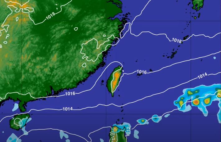 週末是適合出遊的天氣型態，雲量明顯減少。（圖／翻攝自天氣風險 WeatherRisk ）