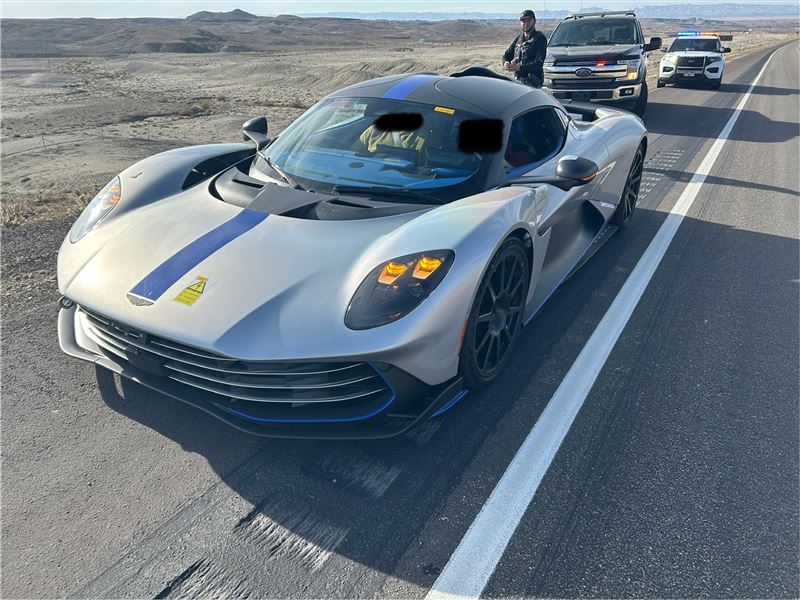 Aston Martin Valhalla原型車在70號州際公路上被攔下。（圖／翻攝Emery County Sheriff&#39;s Office FB）