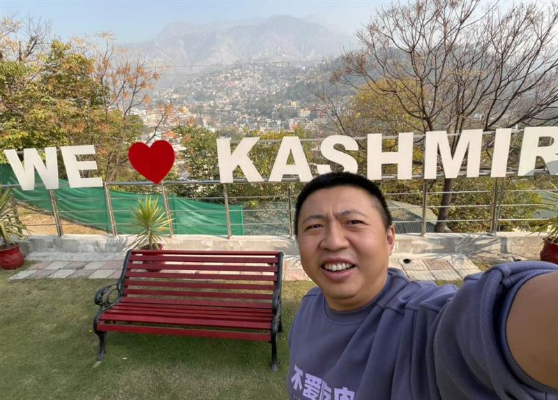 「食貧道」是中國的美食博主。（圖／翻攝自微博）