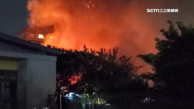 台北市萬華區雙和市場，昨日晚上發生嚴重火警
