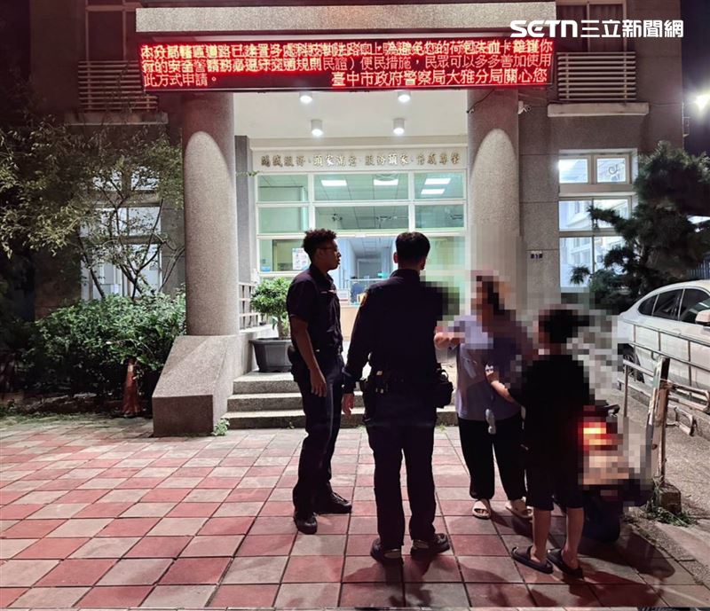 台中9歲男童晚上肚子餓，外出買宵夜被反鎖門外，徒步走了3公里找員警求救。（圖／翻攝畫面）