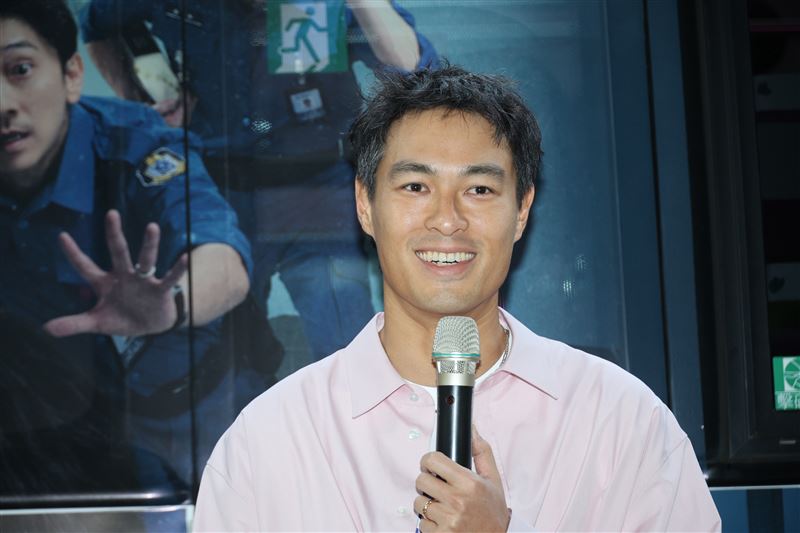 楊祐寧看起來有一些疲憊。（圖／記者鄭孟晃攝影）