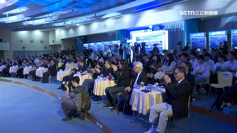 有來自不同校園、行業和團隊參與