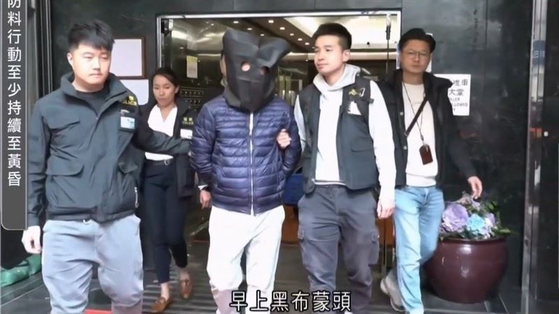 香港警方逮捕宏業建築工程有限公司的相關三名人員，被質疑火速究責是要壓縮更全面的調查。（圖／香港有線新聞提供）