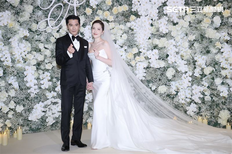 許瑋甯、邱澤婚禮開40桌以上。（圖／記者鄭孟晃、趙于瑩攝影）