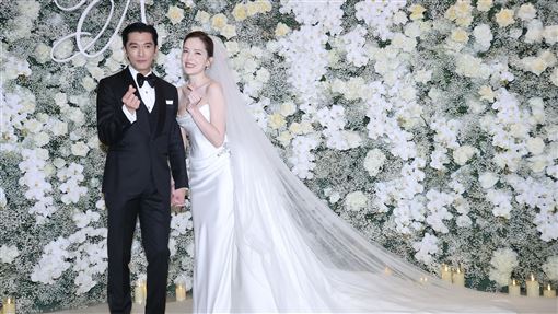 邱澤緋聞女友現身婚禮！讚許瑋甯家教很好