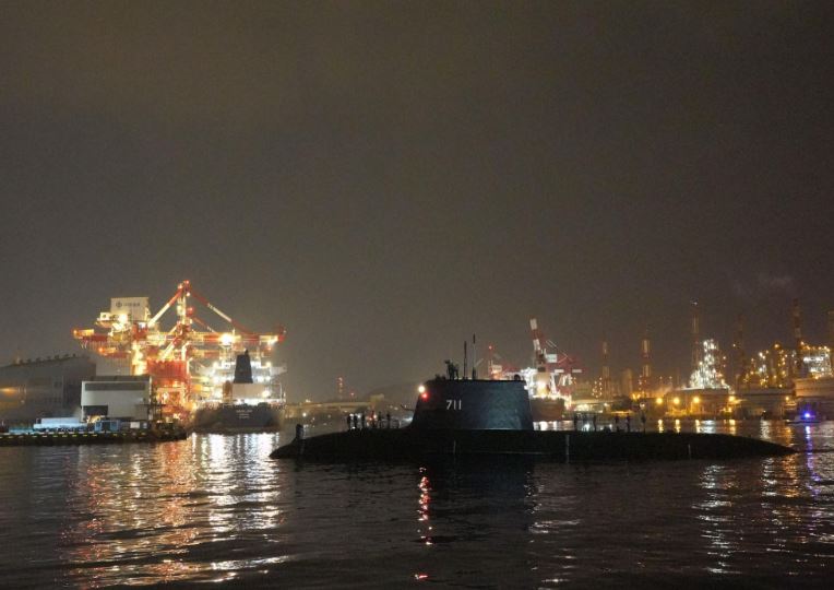 海鯤號完成浮航測試畫面。（圖／翻攝自台船公司）