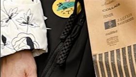 日本人發文表示，以為中國遊客變少了，在電車上看到4個有精神的阿姨，想說「根本沒有變少」。但見到阿姨們身上的「我是台灣人」徽章，突然覺得她們好可愛。（圖／翻攝自threads）