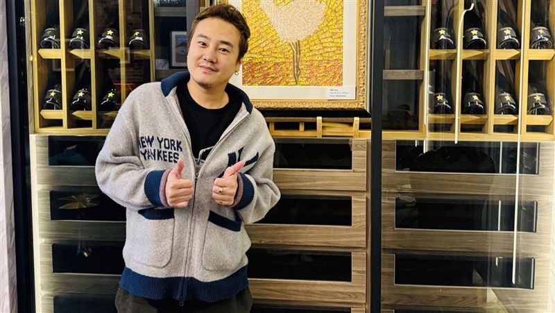 男星鬧翻經紀人首露臉 超狂新動向曝光