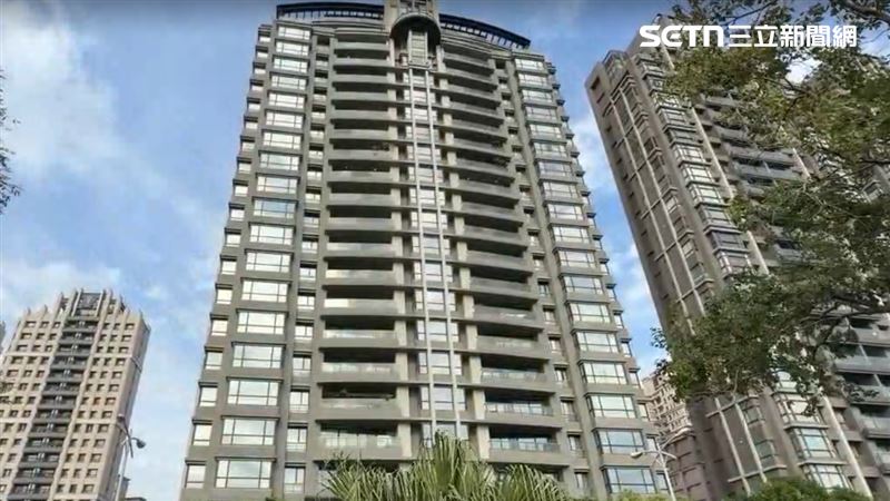 檢方聲請假扣押，羅唯仁名下位於新竹縣竹北市、總價約8000萬元的河岸景觀豪宅也因案曝光。（圖／翻攝畫面）