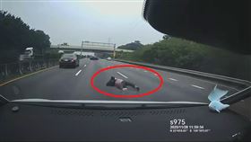 高速公路,滾落,拋摔,開罰