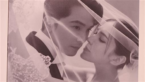 許瑋甯、邱澤婚禮小物超澎派！一人兩大箱