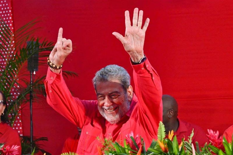 龔薩福的統治長達24年，使聖文森成為台灣極少數邦交穩定的國家。（圖／翻攝自X平台 @FEscrutinio）