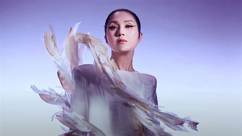 香港大火128死　楊千嬅演唱會照開網怒轟