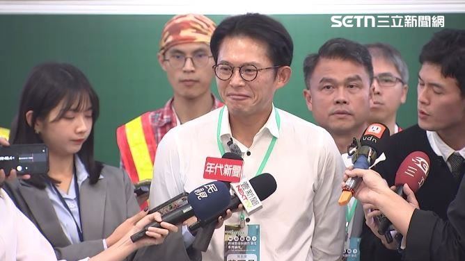 陳時中遭狗仔跟拍提告了 黃國昌嗆歡迎告