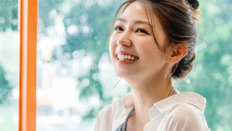 曾智希素顏床照流出　酥胸若隱若現超性感