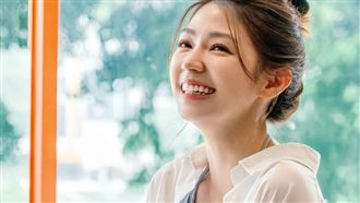 曾智希素顏床照流出　酥胸若隱若現超性感