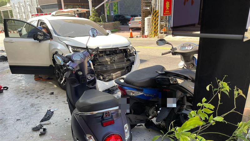 熱心醫山區巡診 「累到自撞」波及4車