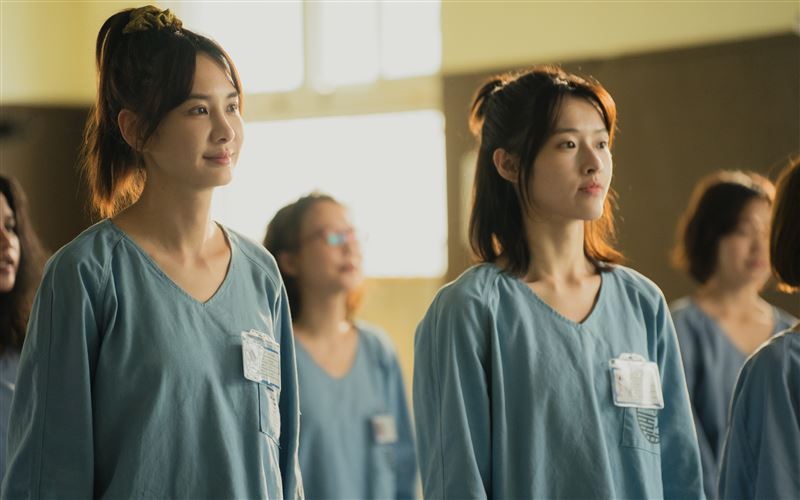 安心亞在海景第一排被苗可麗訓斥卻內心開心。（圖／壹壹喜喜提供）