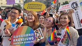 邱議瑩、賴瑞隆同框現身高雄同志大遊行表態爭取民進黨提名參選高雄市長的立委邱議瑩（前右）、賴瑞隆（前左）29日在2025高雄同志大遊行同框亮相，爭取更多支持與認同。（邱議瑩辦公室提供）中央社記者林巧璉傳真　114年11月29日