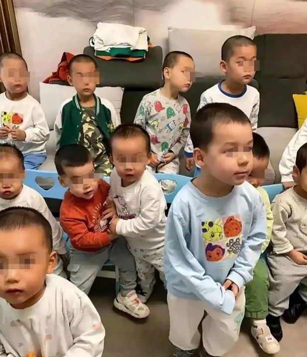 徐波身體力行「增產報國」，被前女友指控小孩都沒報戶口。(圖/翻攝微博)