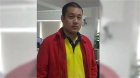 傳奇人設崩塌！「中國首父」徐波被爆狂生300個孩子，情人控家暴虐童。(圖/翻攝微博)