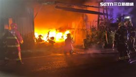 高雄市大樹區昨（29）日凌晨發生火警。（圖／翻攝畫面）