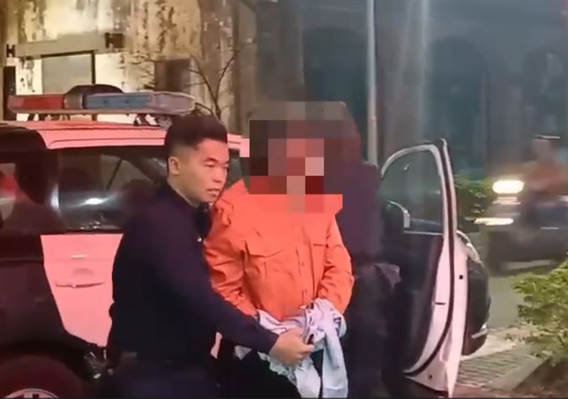 陳男當場被逮捕並扣車。（圖／翻攝畫面）