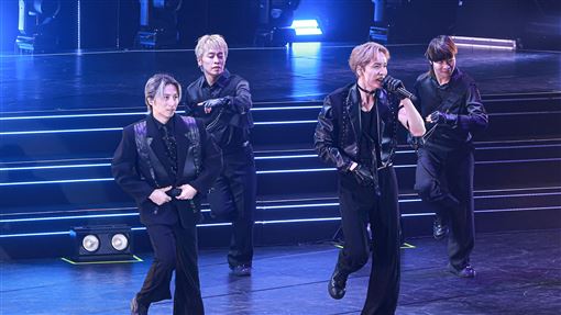 w-inds來台開唱　2000粉絲排字送蛋糕慶生