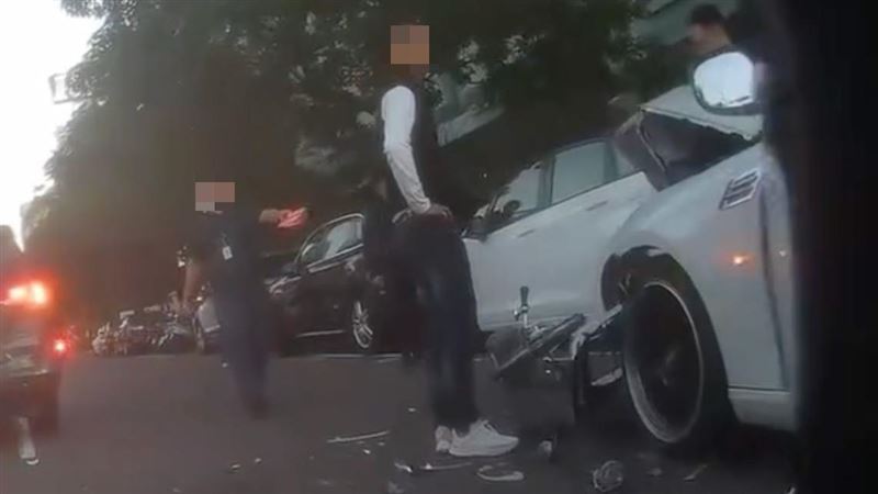 欠12萬維修費跑路了!BMW男跑4天又撞2車